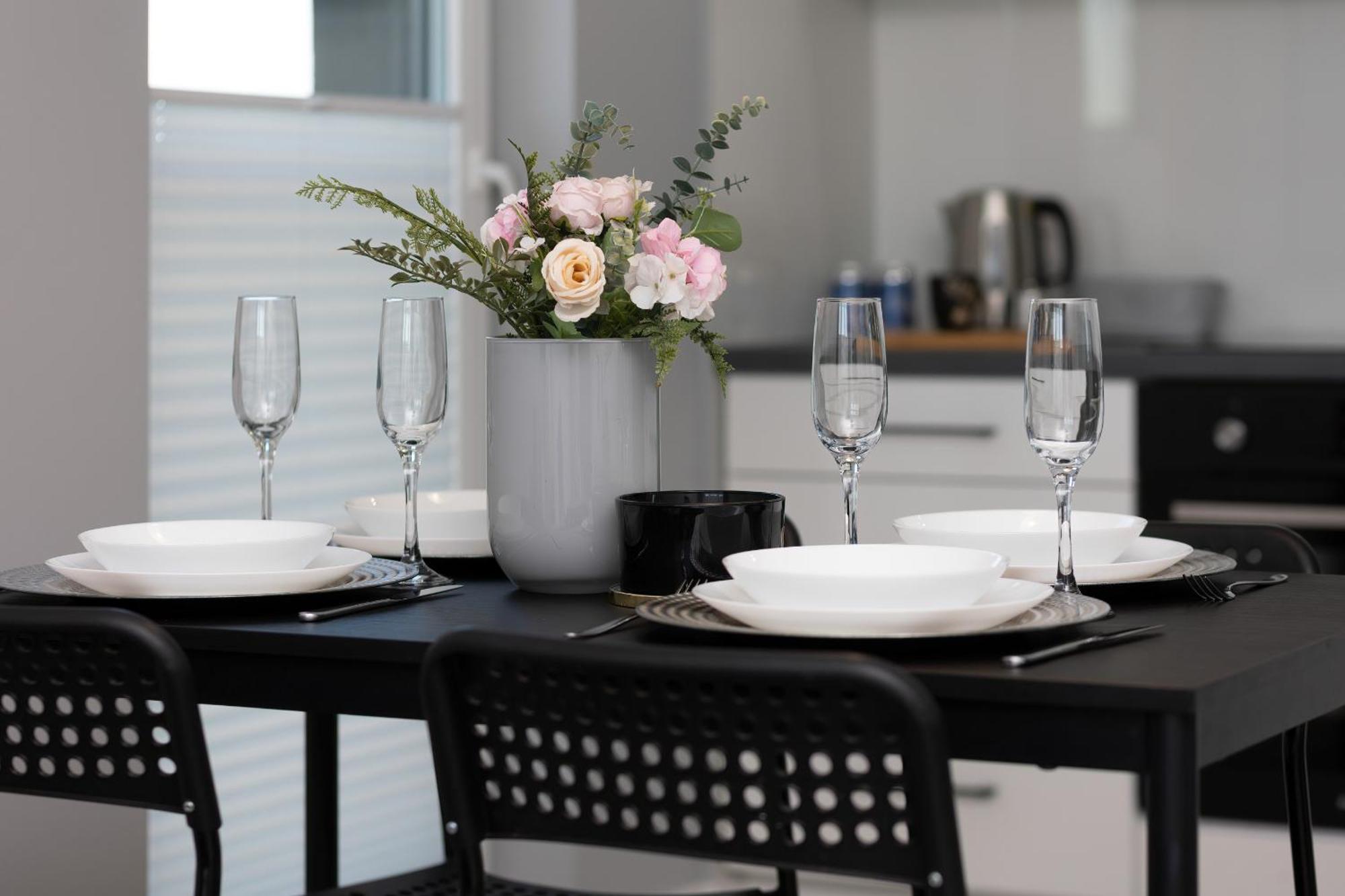 Podgorze Lipska Pet-Friendly Apartment With Balcony And Parking By Renters Prestige Krakow Bagian luar foto