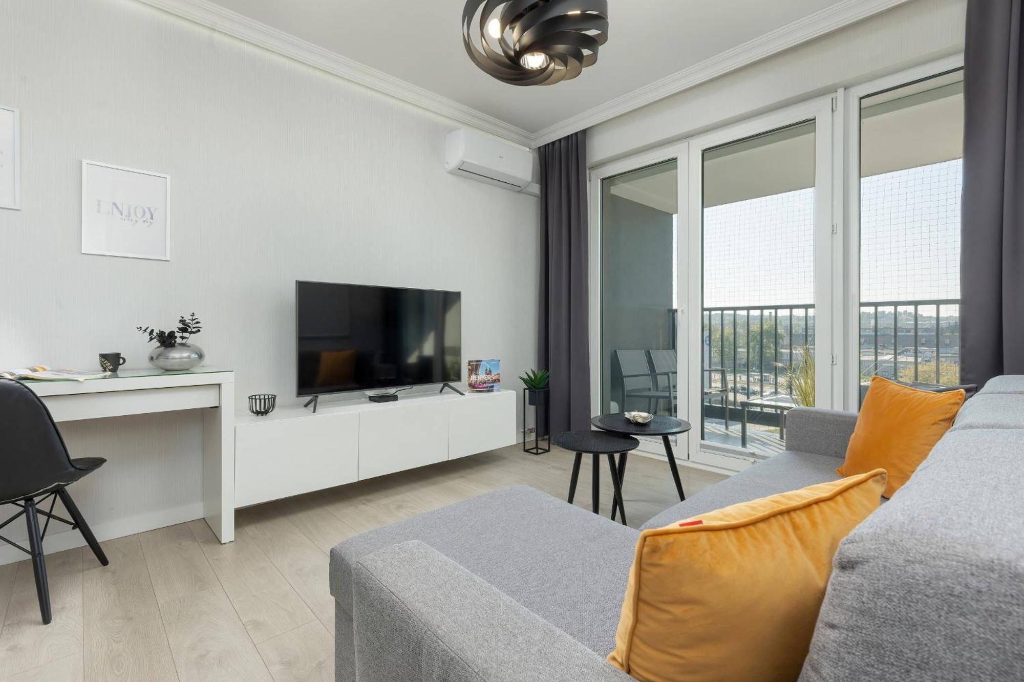 Podgorze Lipska Pet-Friendly Apartment With Balcony And Parking By Renters Prestige Krakow Bagian luar foto