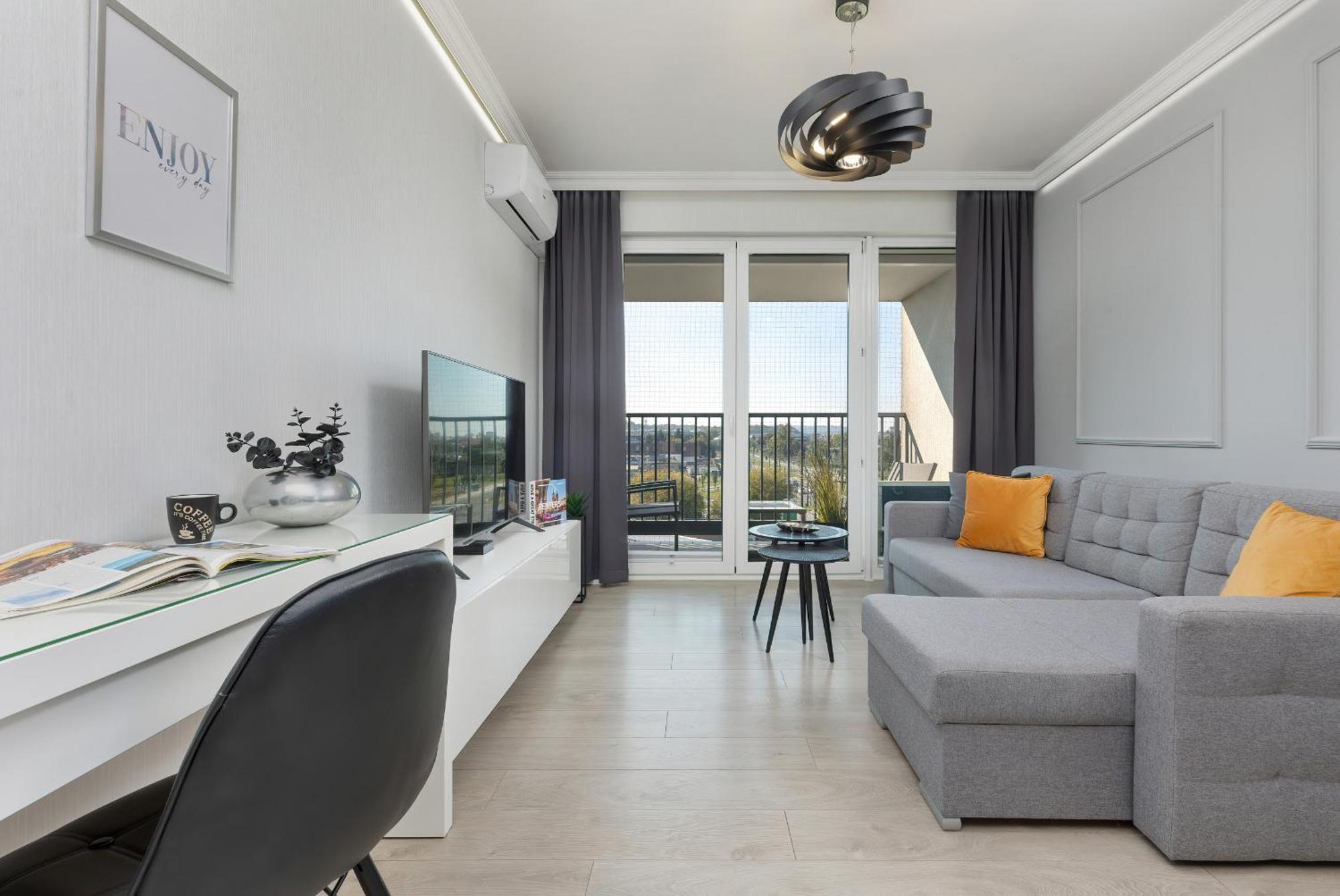 Podgorze Lipska Pet-Friendly Apartment With Balcony And Parking By Renters Prestige Krakow Bagian luar foto